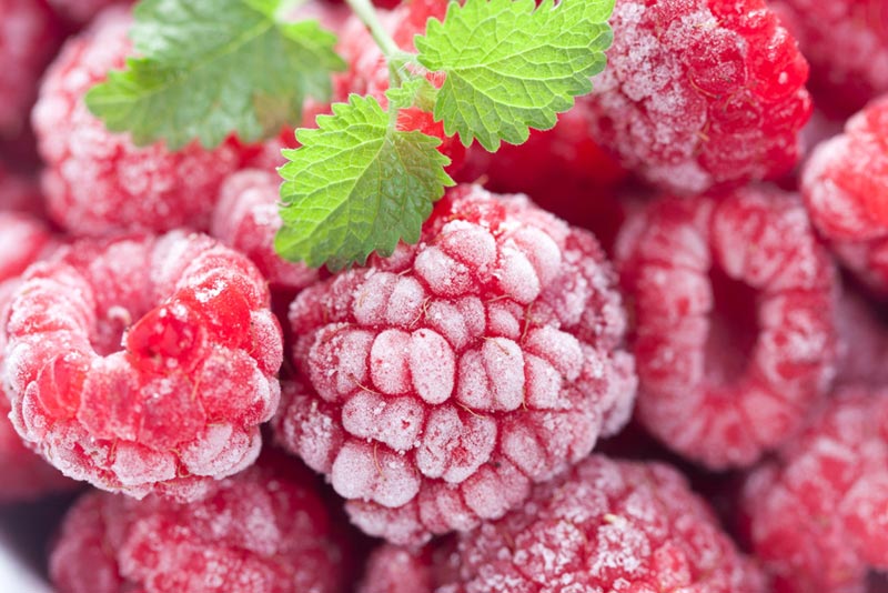 You can use fresh or frozen raspberries to create this sweet treat.